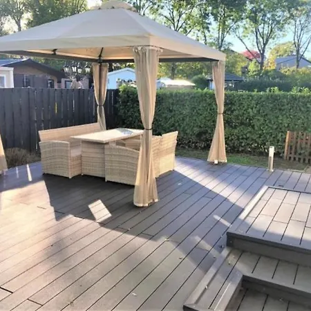Vakantiehuis Recreatiepark Rhederlaagse Meren Holiday park *