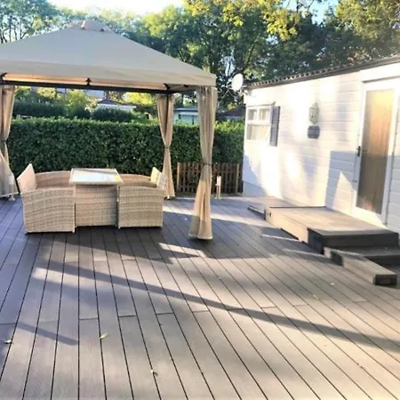 Vakantiehuis Recreatiepark Rhederlaagse Meren * Lathum